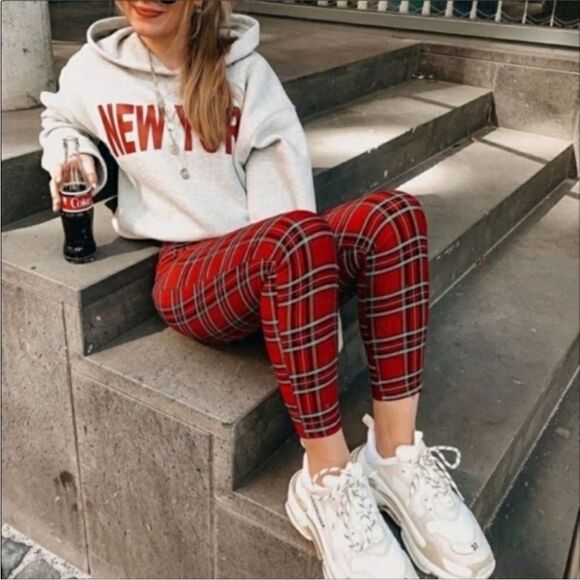 Zara Holiday‎ Red Plaid Mid Rise Stretch Legging Pants, Size Medium NWT - Picture 15 of 16